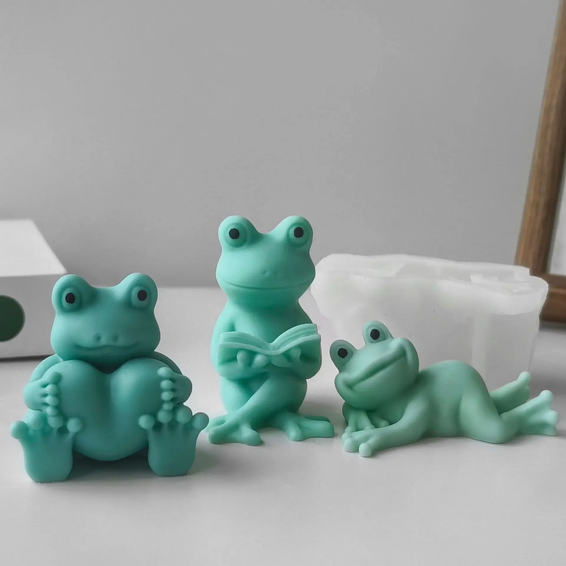 Handmade Soap Aroma Candle Plaster Ornament Mould Frogs Home Decoration Crafts Making DIY Cartoon Frog Silicone Mold