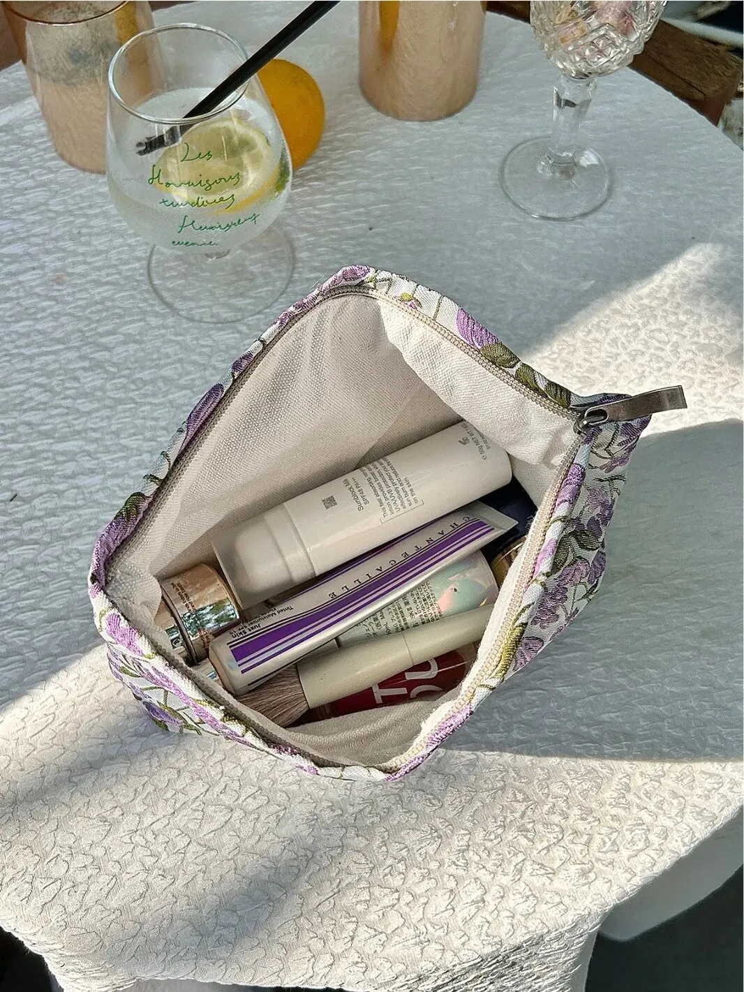 A Girl Holding a Taro Flower Colored Woven Makeup Bag, Students Traveling, Toiletries, Storage Bags, Canvas Bags