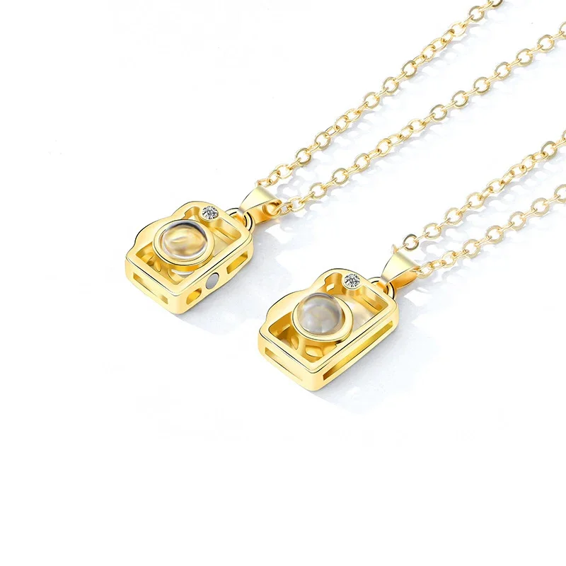 Lovecryst 2pcs/set Attractive Magnetic Heart Camera Puzzle Pendant 100 Languages I Love You Projection Couple Necklace Gifts