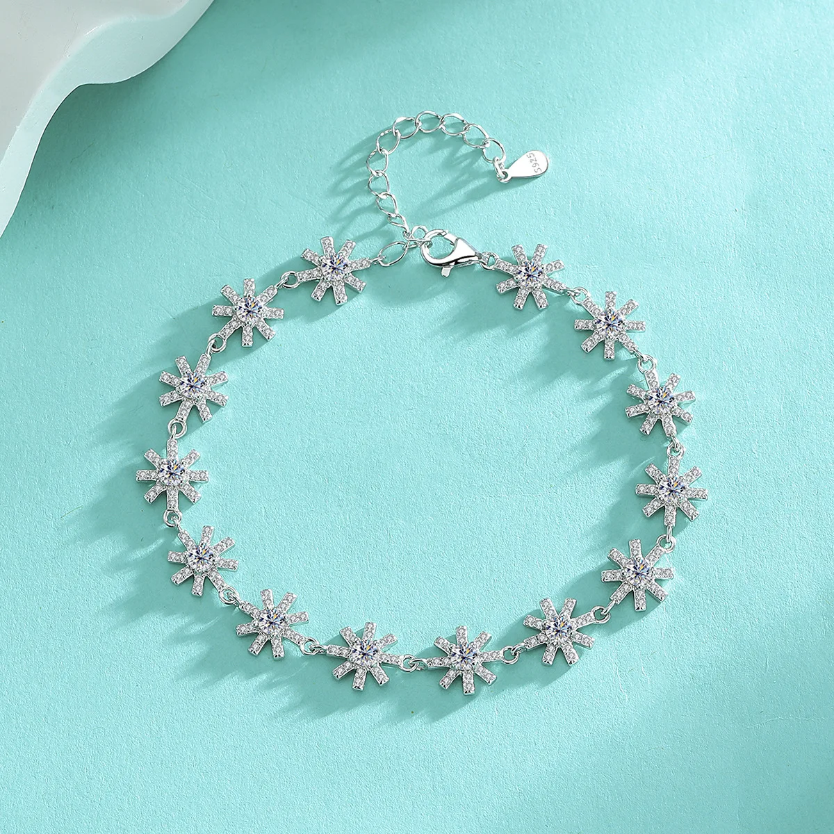 

18k White Gold 1.4ct Moissanite Bracelet for Women Diamond Cross Flower Light Luxury High-end Platinum Pt950 Bracelet Jewelry