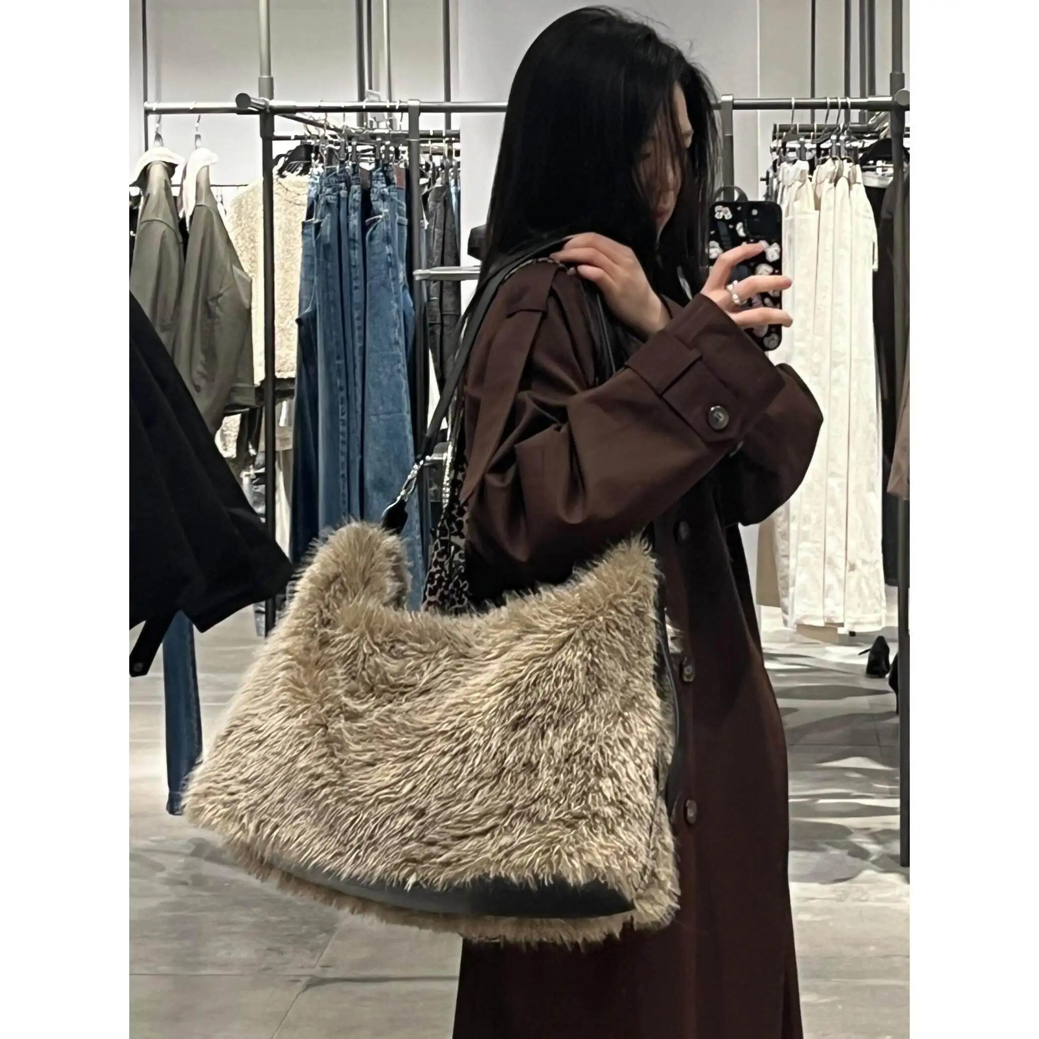 

Новая плюшевая модная сумка-тоут большой вместимости, простая и универсальная сумка в корейском стиле на одно плечо с наклонным крестом