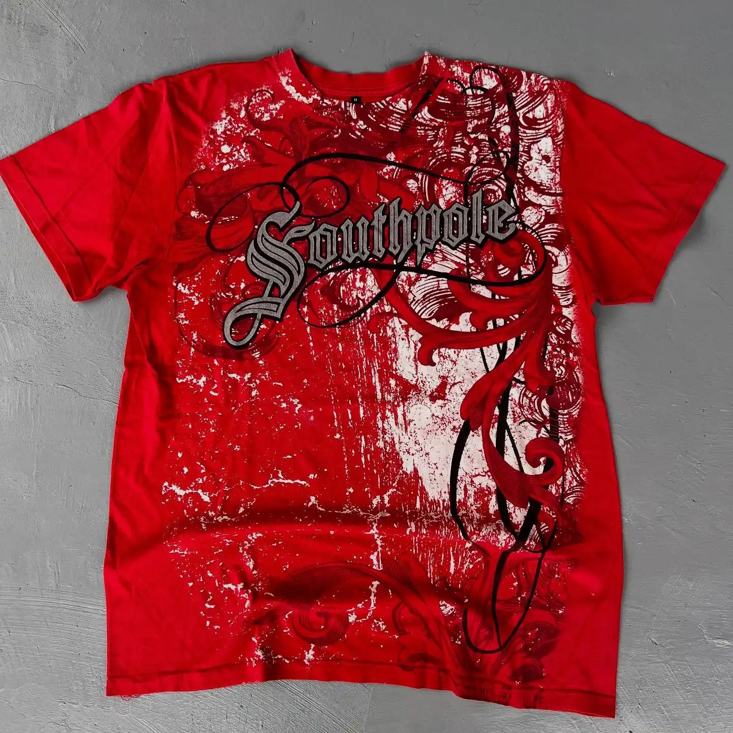 

Southpole Red Vintage Graphic Print Men's T-Shirt Unique Distressed Design