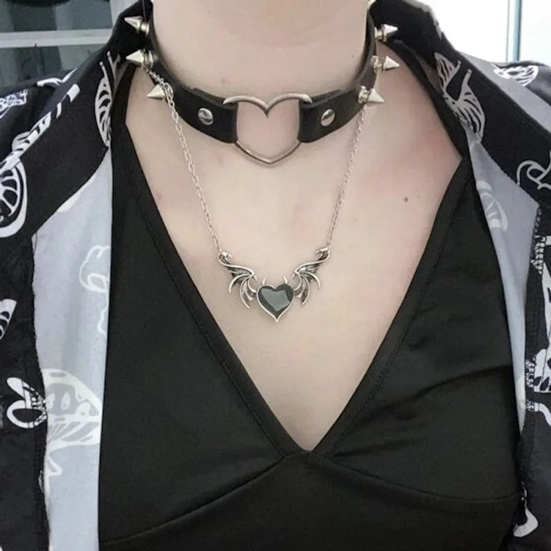 Aesthetic Goth Devil Heart Barbed Wire Choker Necklace Punk Hip Hop Jewelry Y2K Vampire Little Thorns Chain Choker Gift