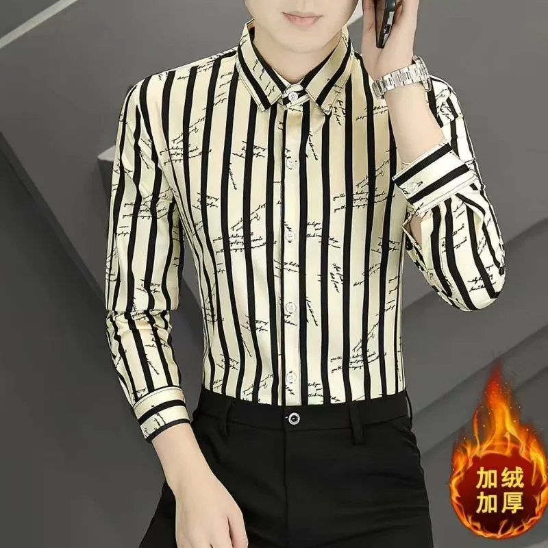 

Зимняя утолщенная бархатная мужская полосатая рубашка, деловой повседневный приталенный корейский стиль, молодежный кардиган на пуговицах с длинными рукавами