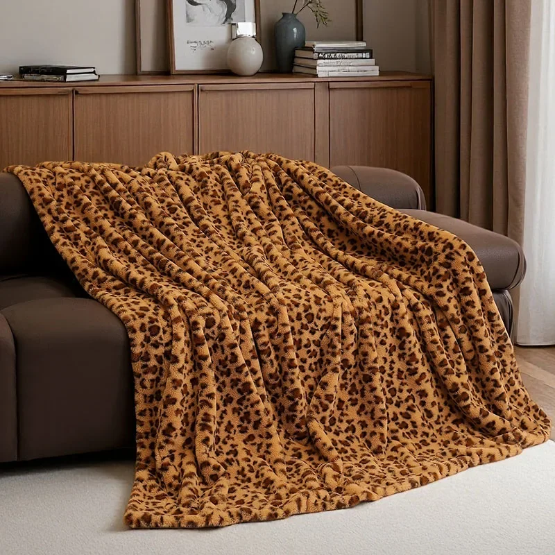 European and American Leopard Print Blankets Soft Plush Flannel Blanket Multifunctional Colorfast Nap Shawl for Aircraft Office