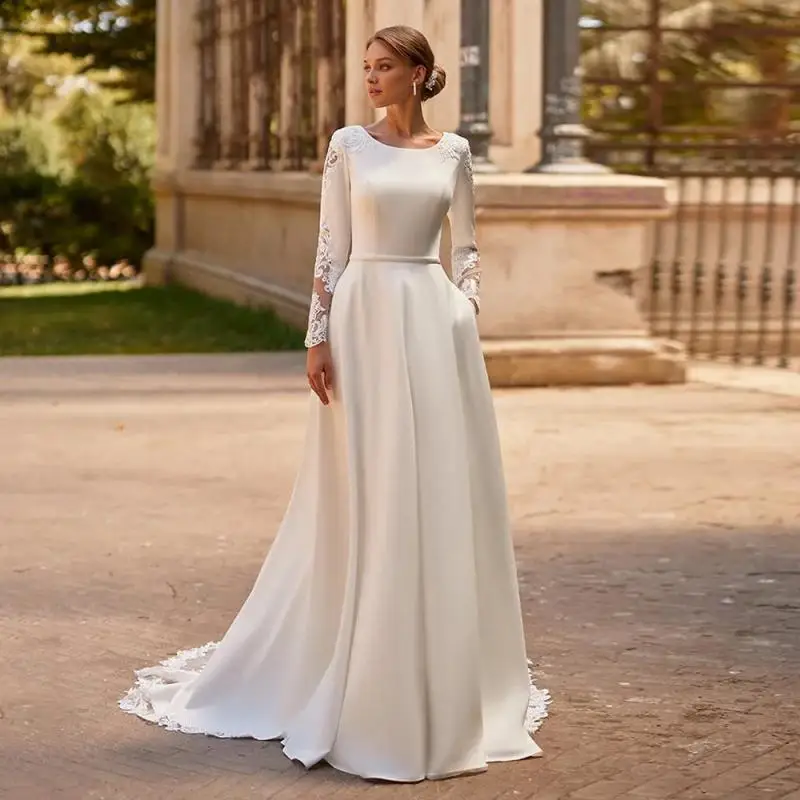 

Satin Long Sleeved Light Wedding Dress French Retro Square Neck Slimming Wedding Banquet Party Main Wedding Dress Customized