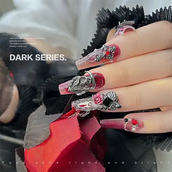 1/2盒 3D 暗黑金屬美甲飾品 Aolly 黑色萬聖節骷髏十字翅膀美甲裝飾 復古風格復古珠寶裝飾 10 最佳銷售 釘十字架吊墜 - №10