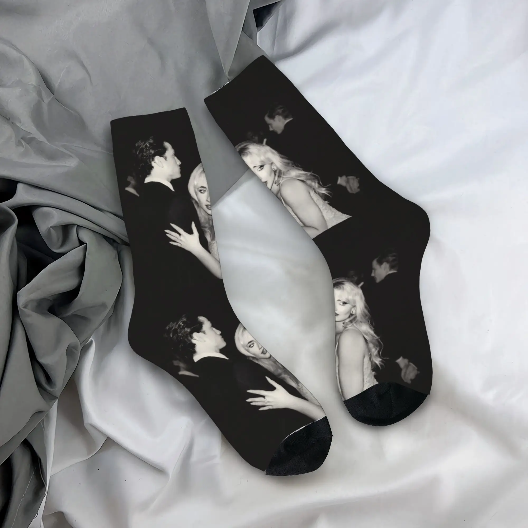 

Singer Sabrina Carpenter Music Stockings Design Fashion Socks Autumn Anti-Slip Socks Adults Men Running Sports Warm Soft Socks