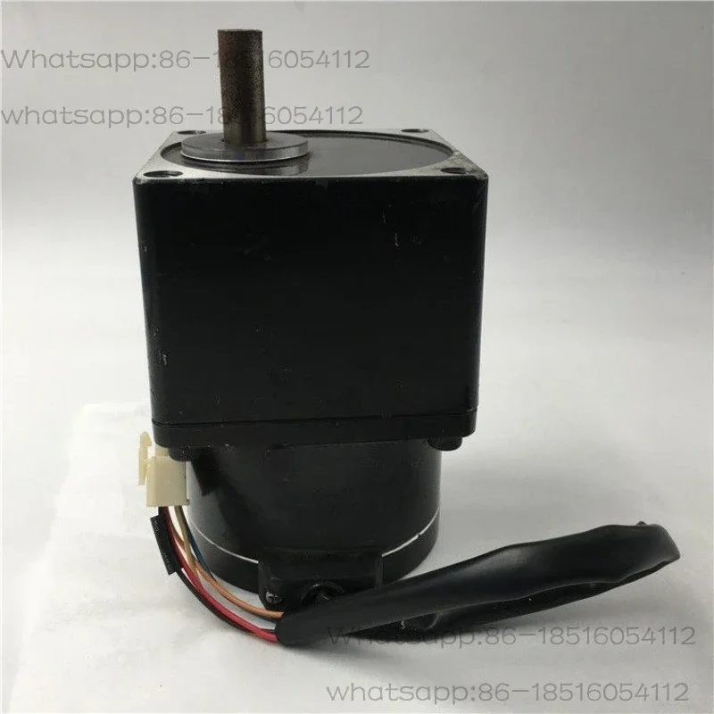 

Stepper motor 103F8581-70CXE4+G10-903