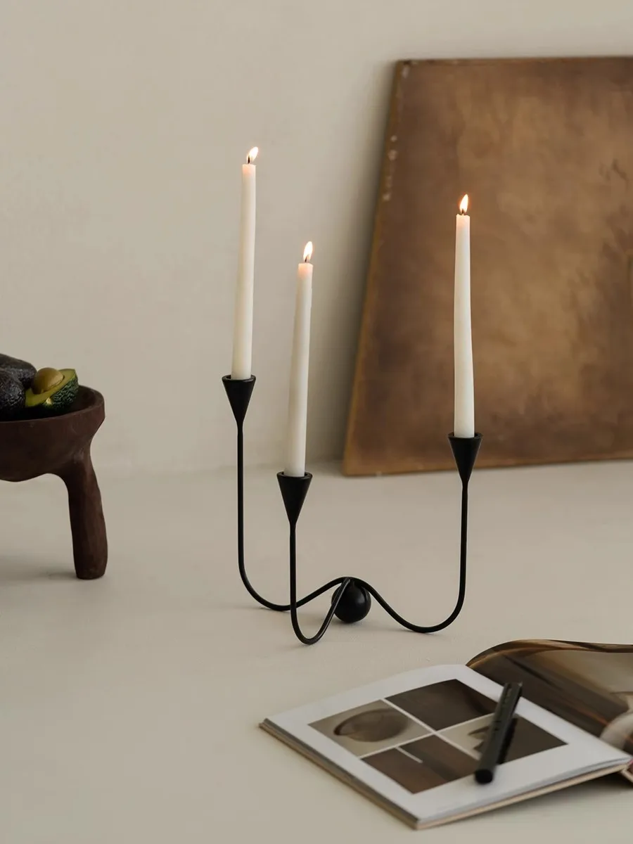 Retro Nostalgia Lronwork Black Three-Headed Candlestick Living Room Light Luxury Decoration Photography Shooting Candlestick