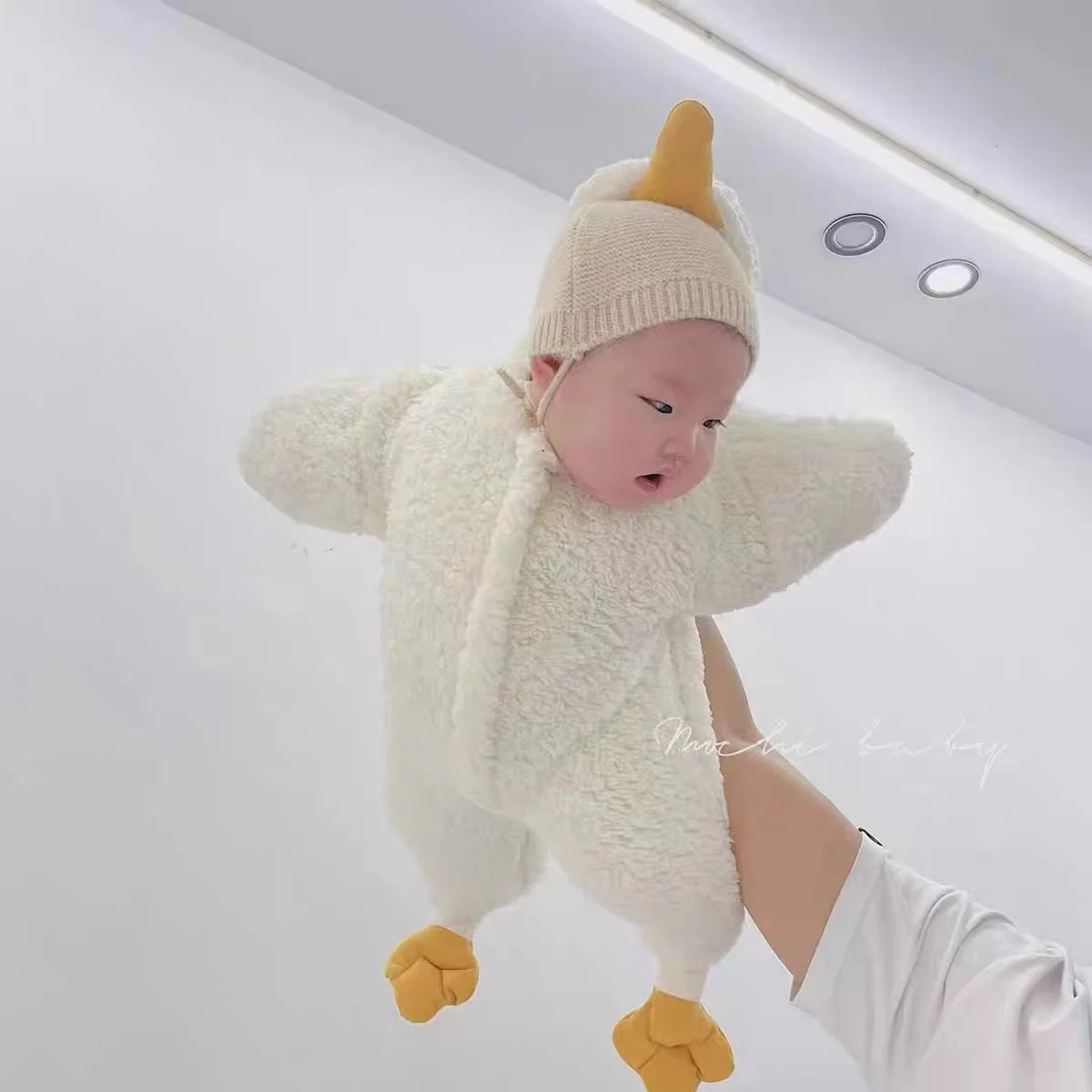 Baby clothes Paidaxing pajamas winter jumpsuit baby winter clothes super cute geese go out to cotton-padded jacket.