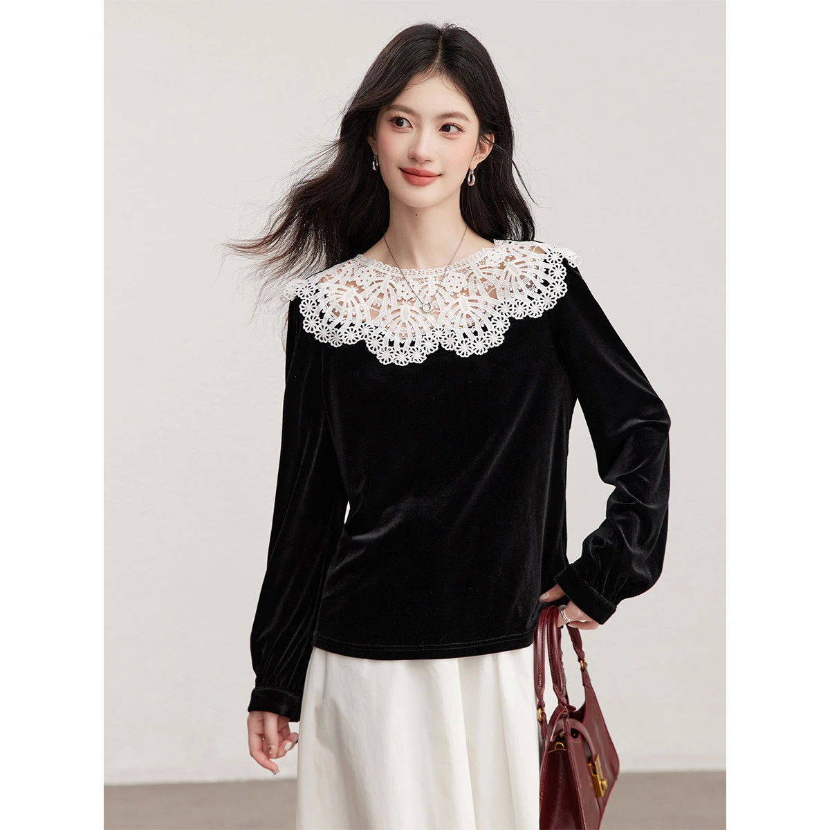 VIMLY Black French Velvet Shirt 2026 Fall Fashion Lace Splicing Design Round Neck Blouse Elegant Long Sleeve Top Female A3881