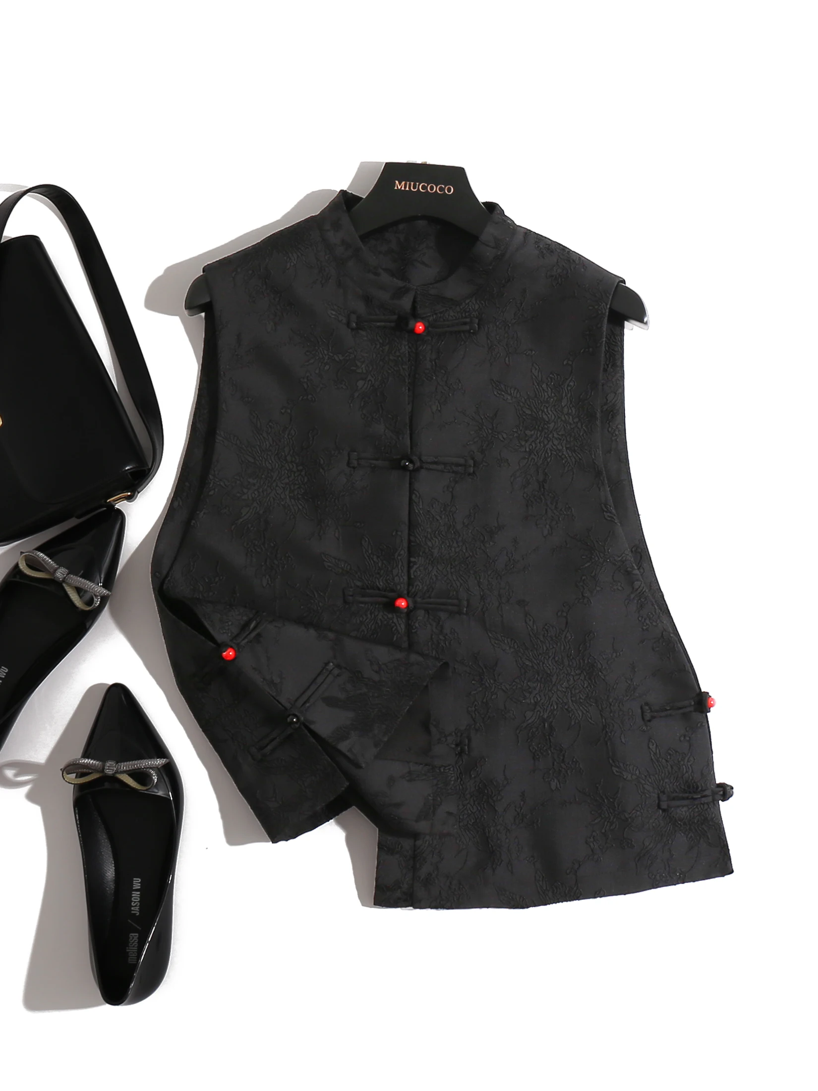 Chinese Style Embroidered Vest Women's Heavy Work Floral Pattern Stand Collar Button Decorated Traditional Fashion Top