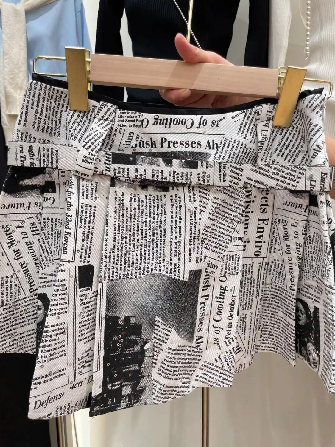 Spicy Girl Newspaper Printed Pleated Skirt for Women Autumn New Fashion Causal High Waist A-line Short Skirt Women Clothing