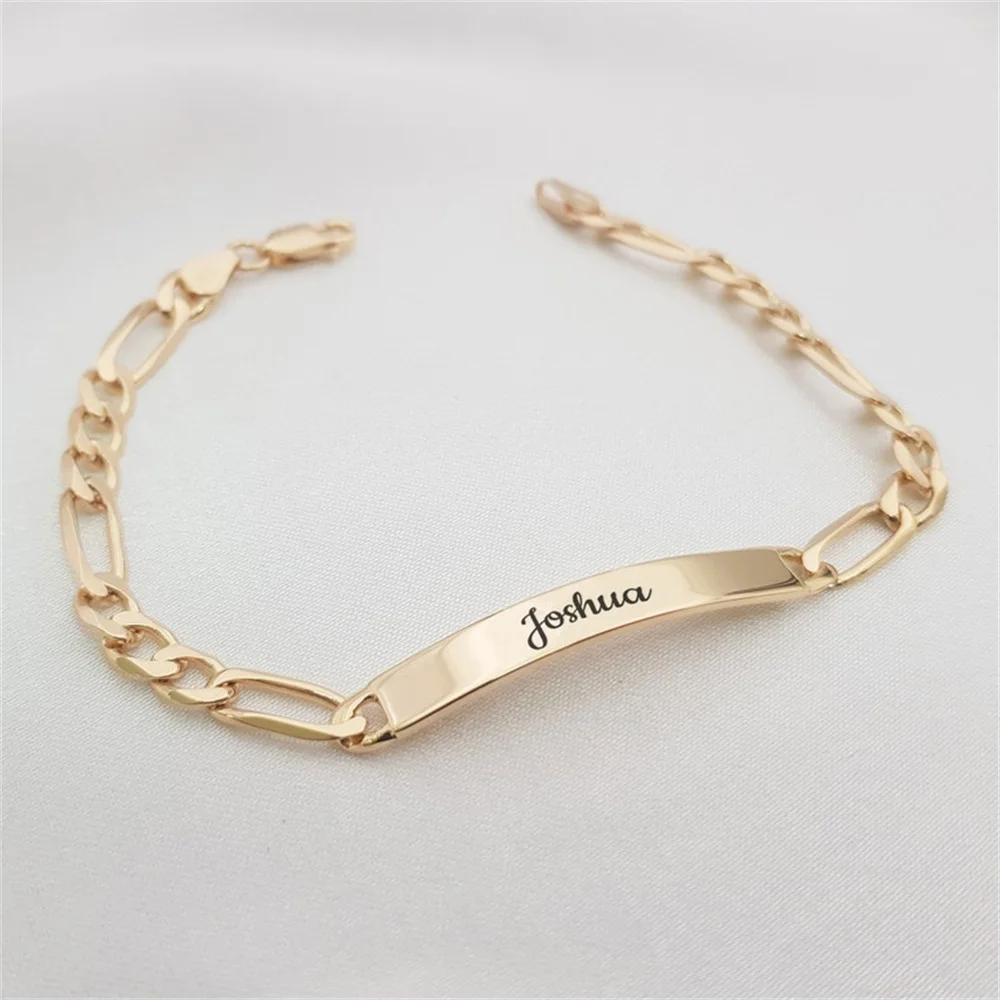 

Fashion Customized Words Bracelet For Women Stainless Steel Figaro Chain Custom Engraving Nameplate Name Bracelets Bangle Gift