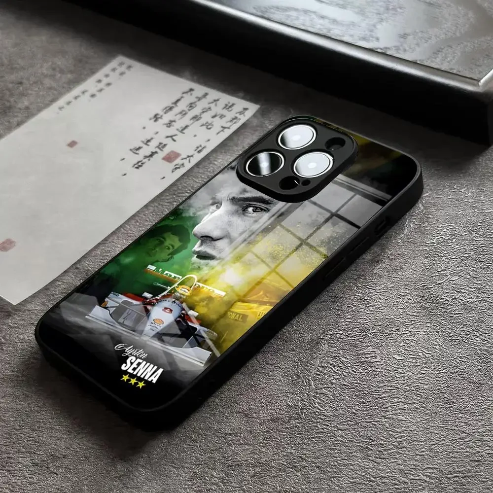 Thumbnail 4 - #13 Trending iPhone SE Cases Right Now