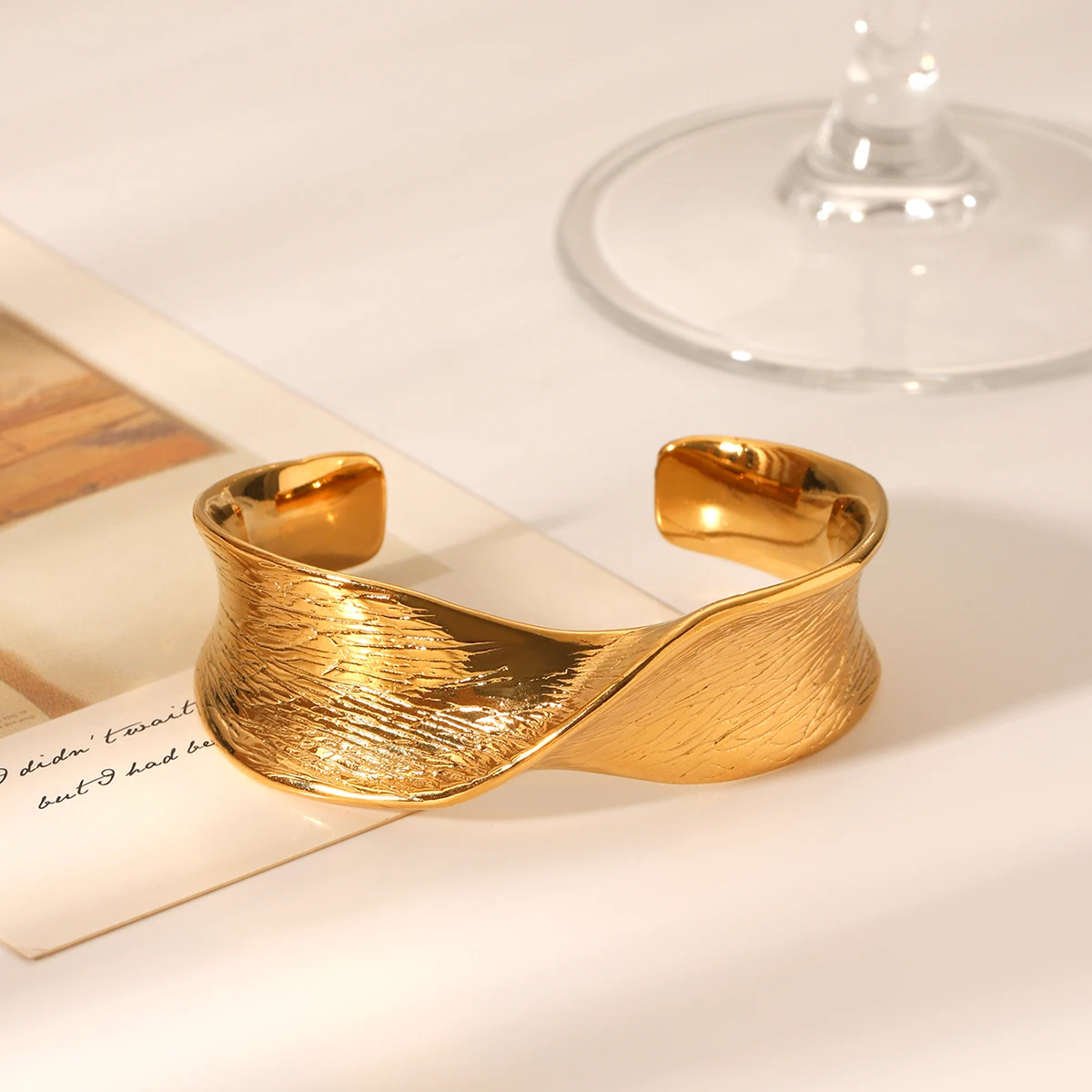 

18k Gold Plated Stainless Steel Bracelet Irregular Cuff Bracelet Opening Adjustable Retro Arm Ornament Party Accessories