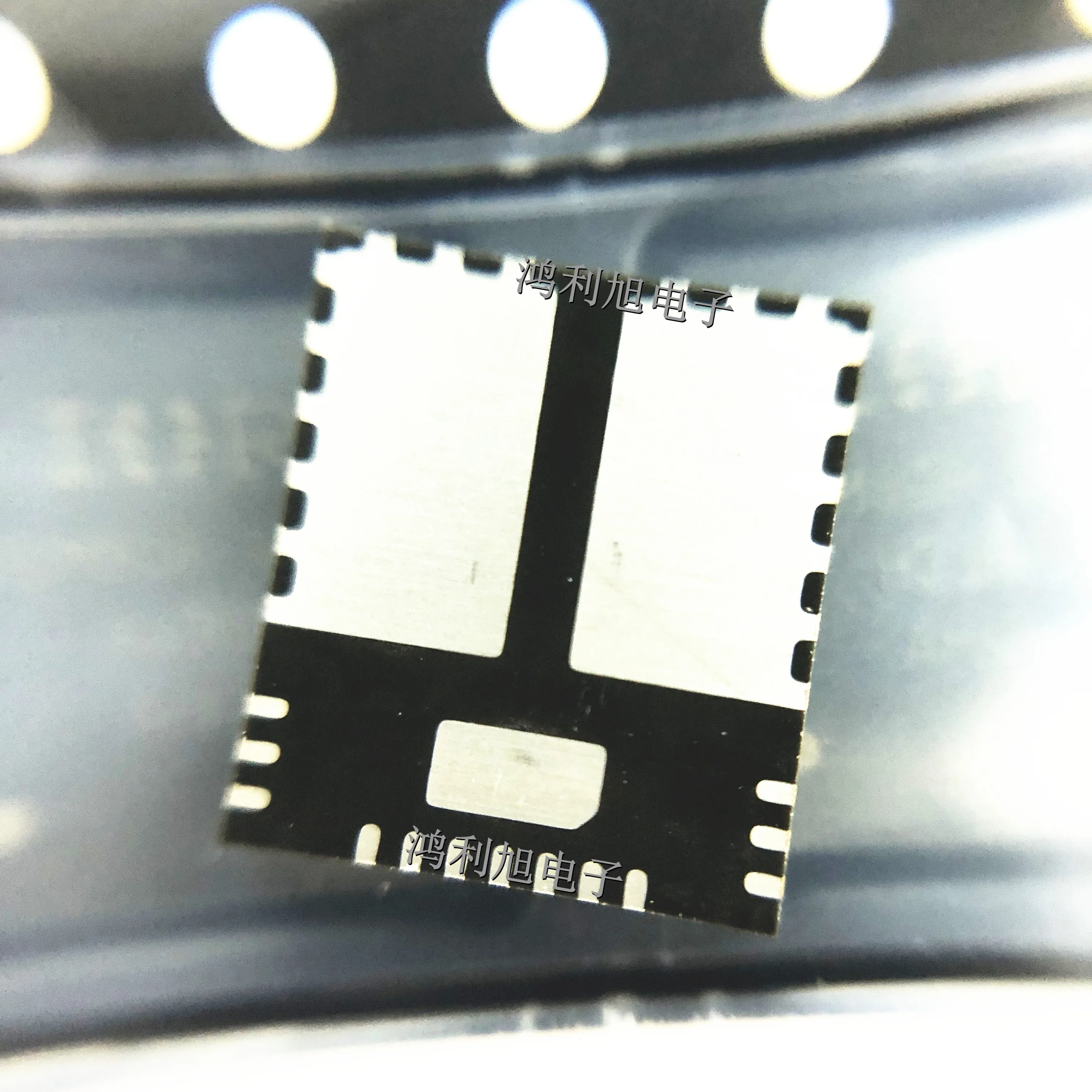 5pcs/Lot IRSM808-105MH PQFN-32 Intelligent Power Modules - IPMs Operating Temperature:- 40 C-+ 150 C