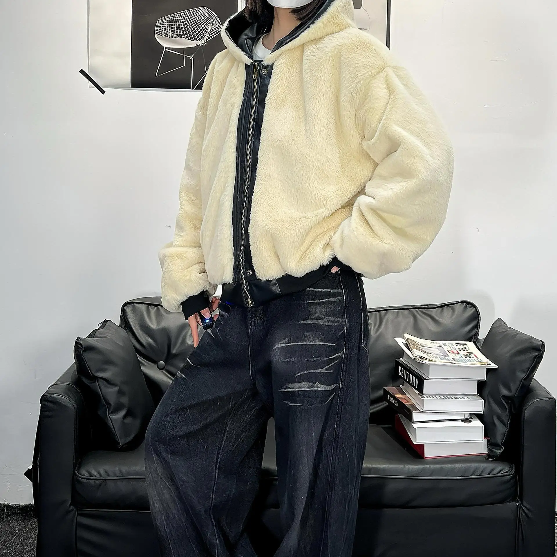 

Unisex Reversible PU Leather Puffer Coat Faux Fur Lined Thick Winter Hooded Jacket Warm Stylish Design​​