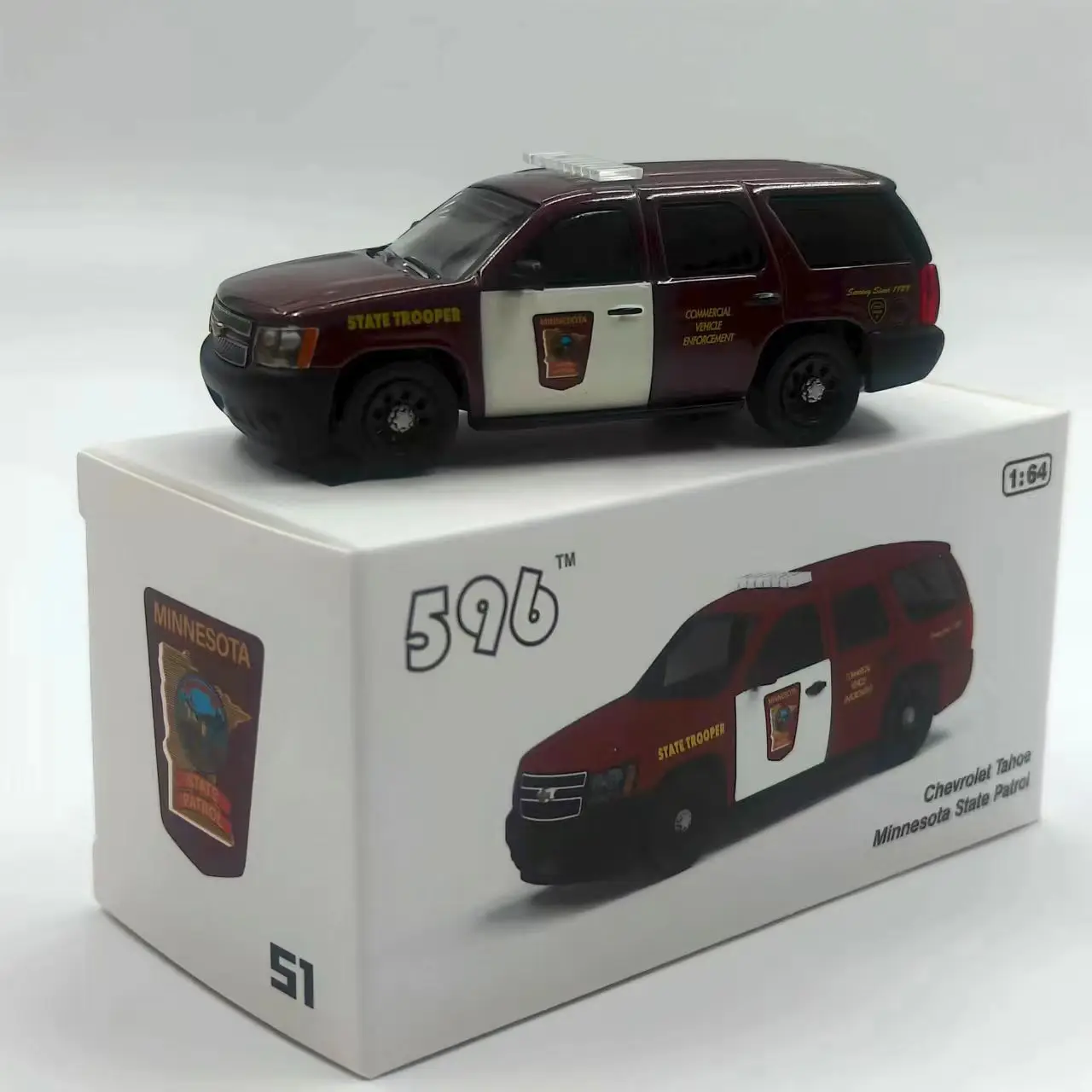

596 1:64 Tahoe Interceptor Minnesota State Patrol, легкосплавный автомобиль, литье под давлением и модель игрушечного транспортного средства, миниатюрная масштабная модель автомобиля для детей