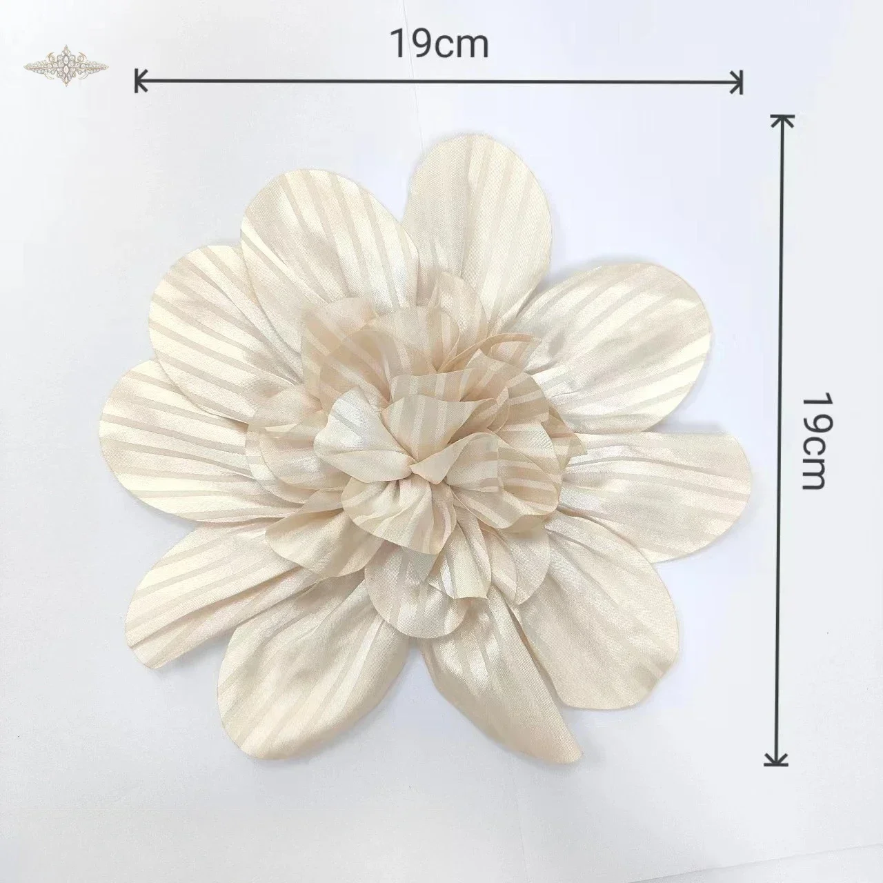 Summer New Simple Three-color Fabric Flower Corsage Skirt Plus Pin Clothing Accessories
