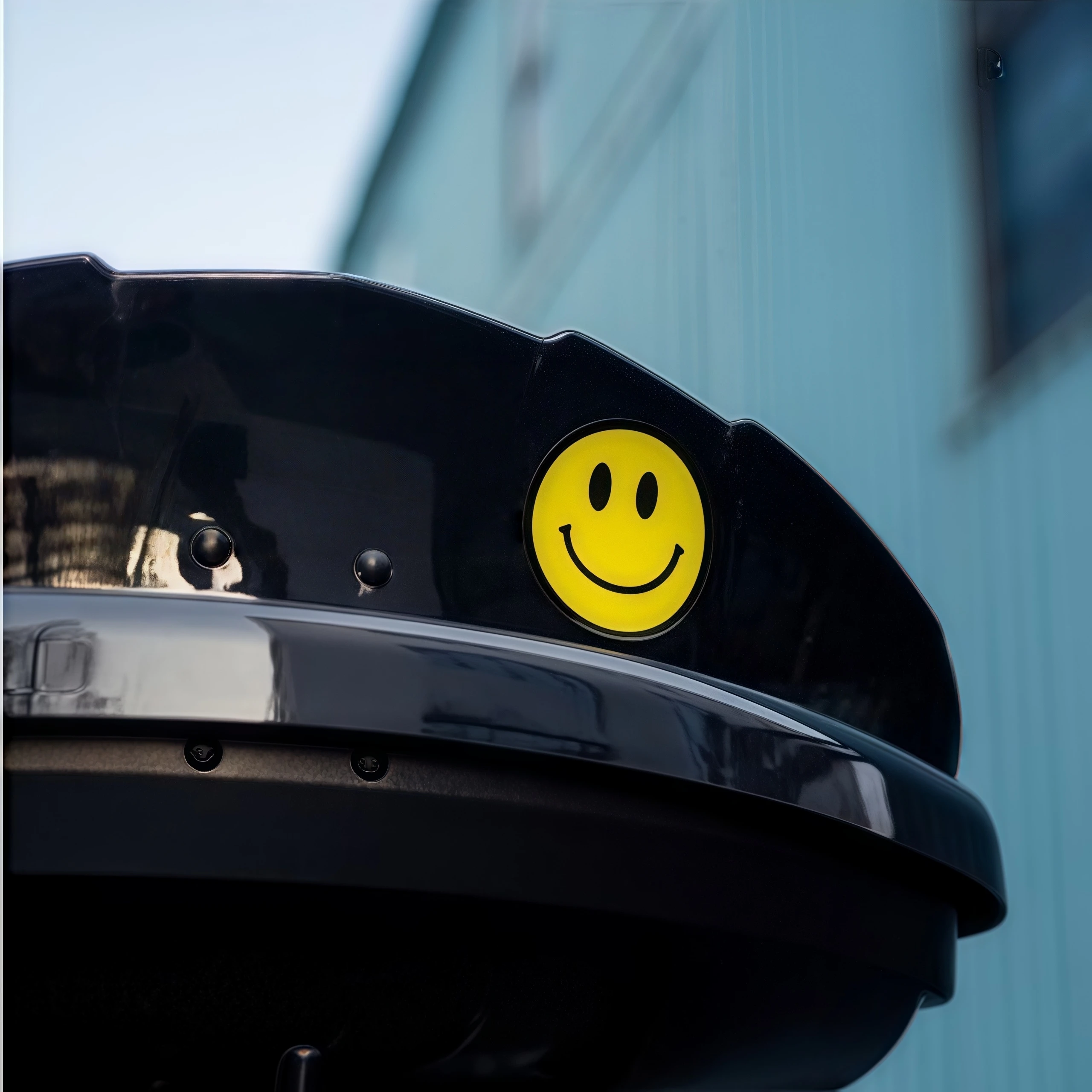 3 قطعة ملصقات الدراجات النارية Smile and Flower مقاومة للماء لخوذة خزان الوقود للدراجات النارية DIY شارات فينيل عالمية لنافذة السيارة #6