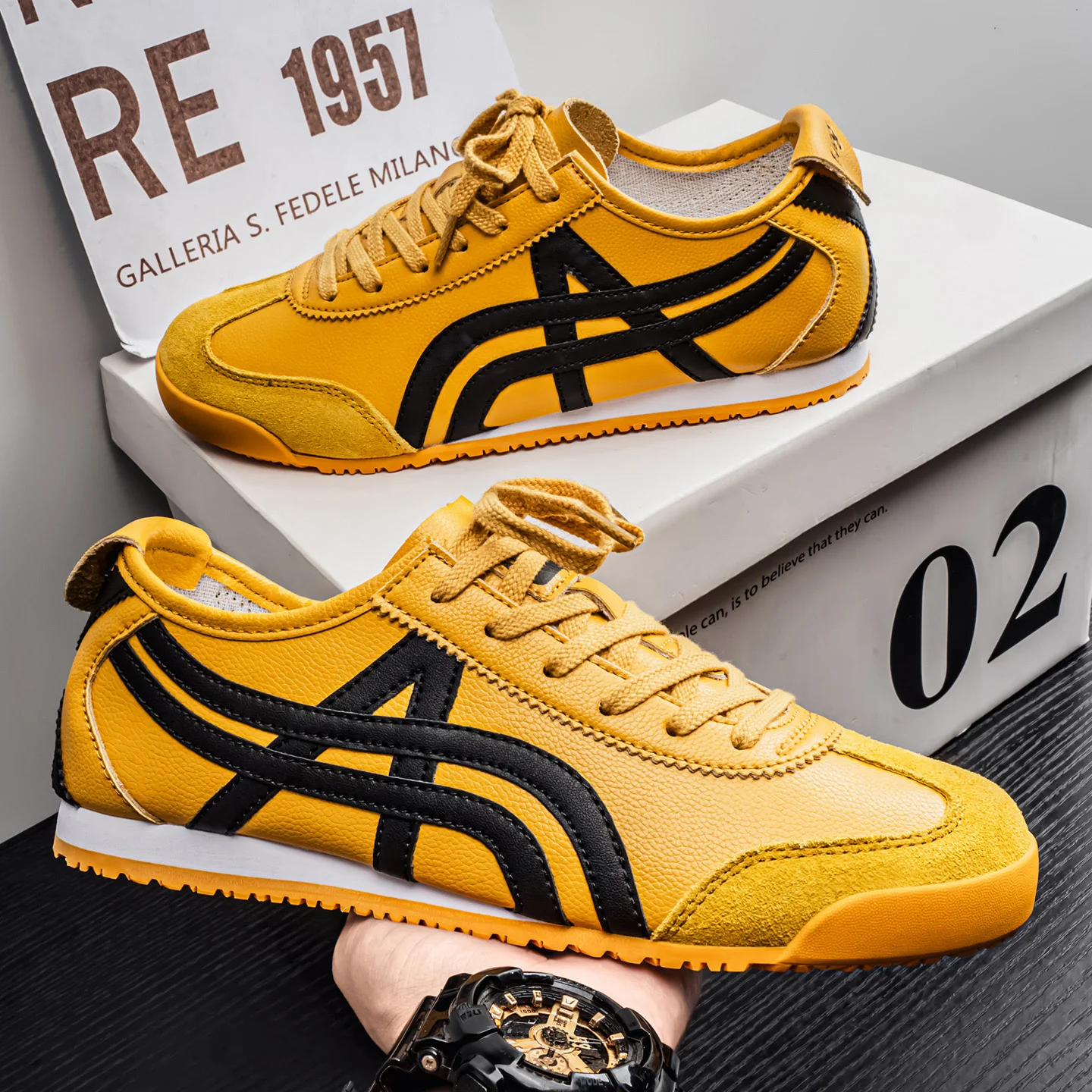 

Men's and Women's Lightweight, Slip-resistant, Retro Casual Sneakers, Genuine Leather All-season Model "Aguin" Sneakers