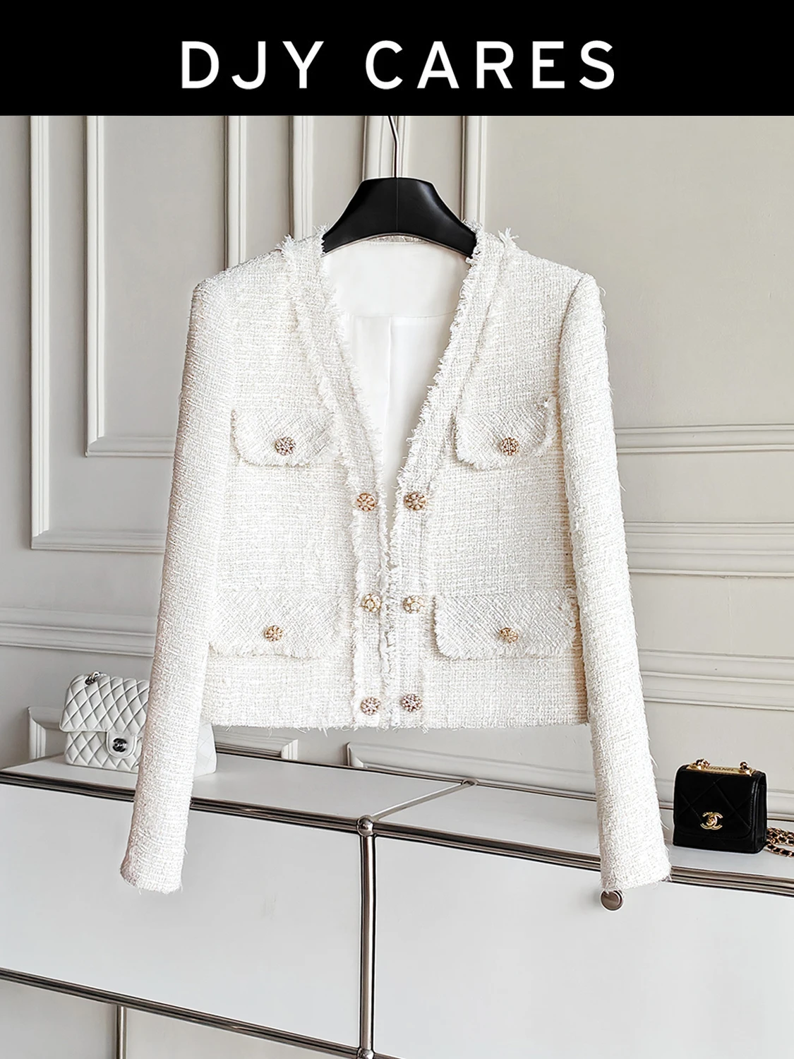 

Новая двубортная белая куртка с V-образным вырезом и универсальным топом большого размера с кисточками