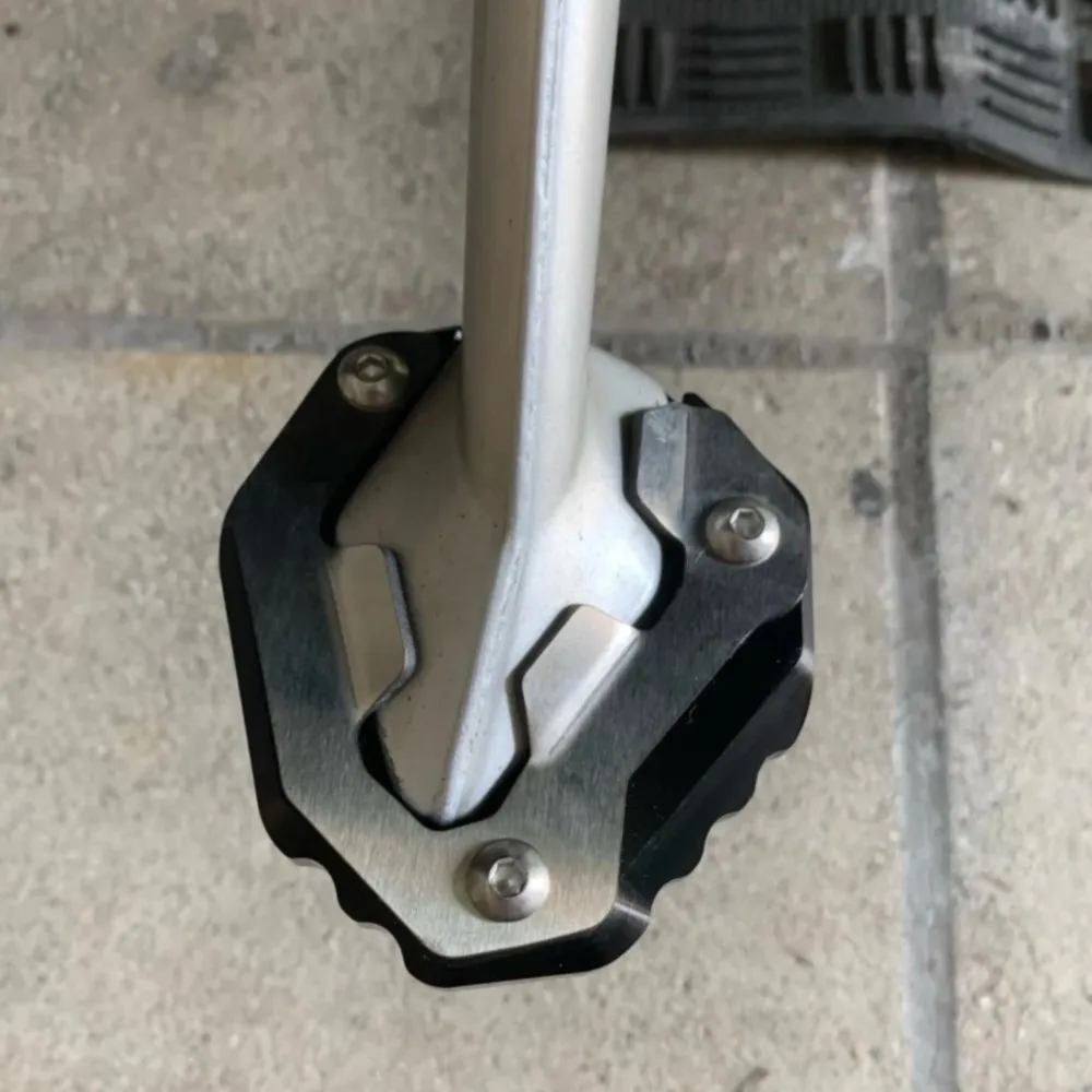 

For Tiger 1050 Sport 2014-2022 2023 2024 2025 2026 Tiger1050 Motorcycle Stand Pad Foot Side Kickstand Extension Enlarger Support
