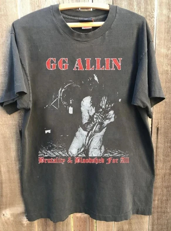 Camiseta unisex color carbón de la gira de la banda GG Allin Brutality and Bloodshed, para hombre y mujer, nueva colección vintage de verano 2026