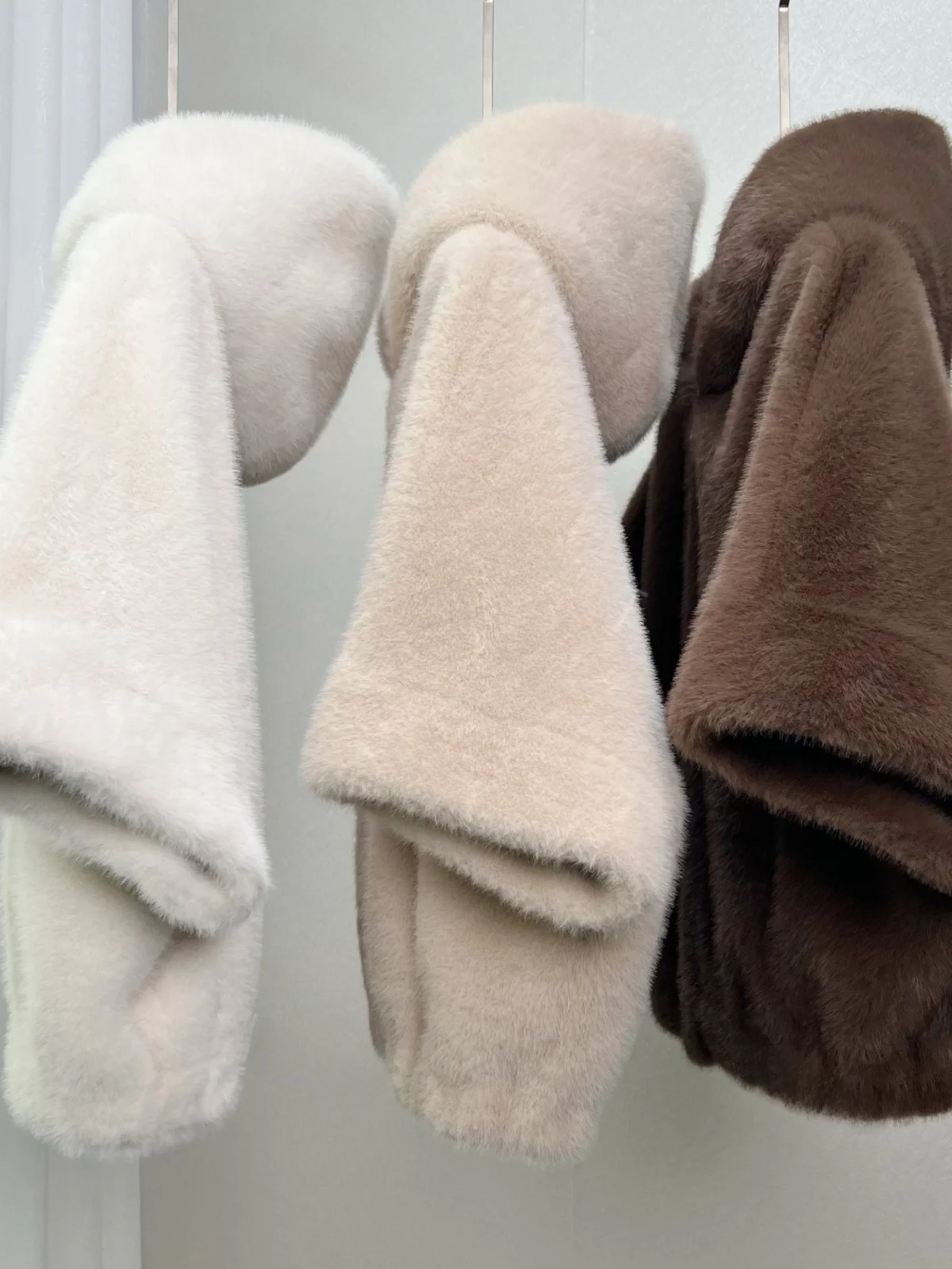 Autumn Winter Faion ort Women's Fur Coat Gold Mink Velvet Jaet Simulation Water Rabbit Fur Hooded Coat New 2024