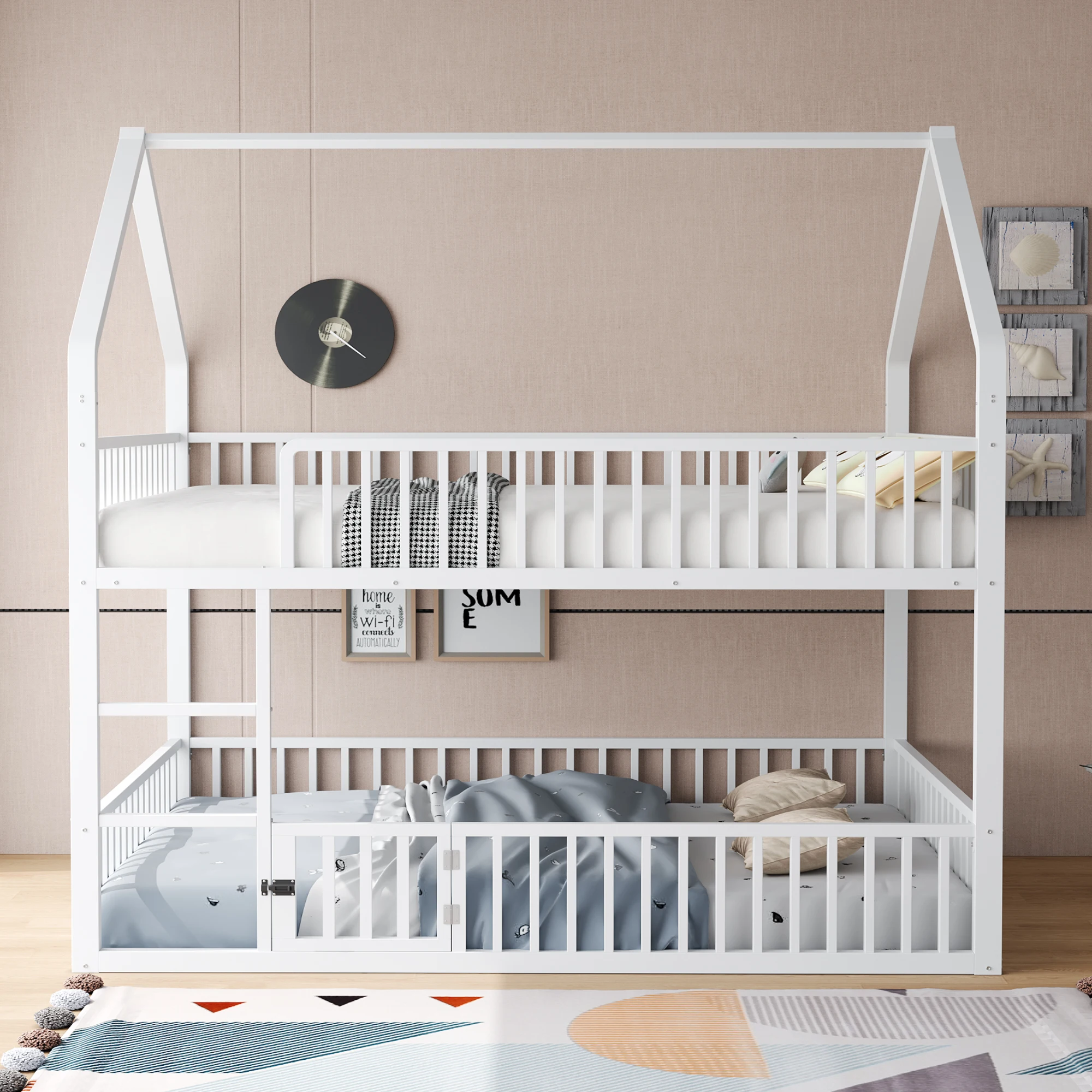 Camas metálicas KOMHTOM con diseño de litera y escalera para niños, con cama inferior y puerta pequeña para abrir y cerrar.