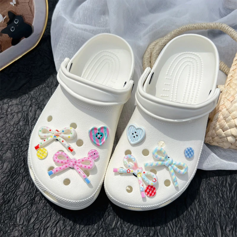 Whole Set Hot DIY Hole Shoes Charms for Sweet and lovely bow tie Combination Designer Quality Garden Shoe Decoration Girl Gift