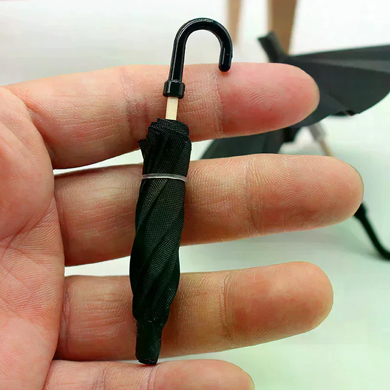Decoration Retro Miniature Scene Ornaments 1:12 Dollhouse Miniature Simulation Mini Black Umbrella Model Toys Accessories