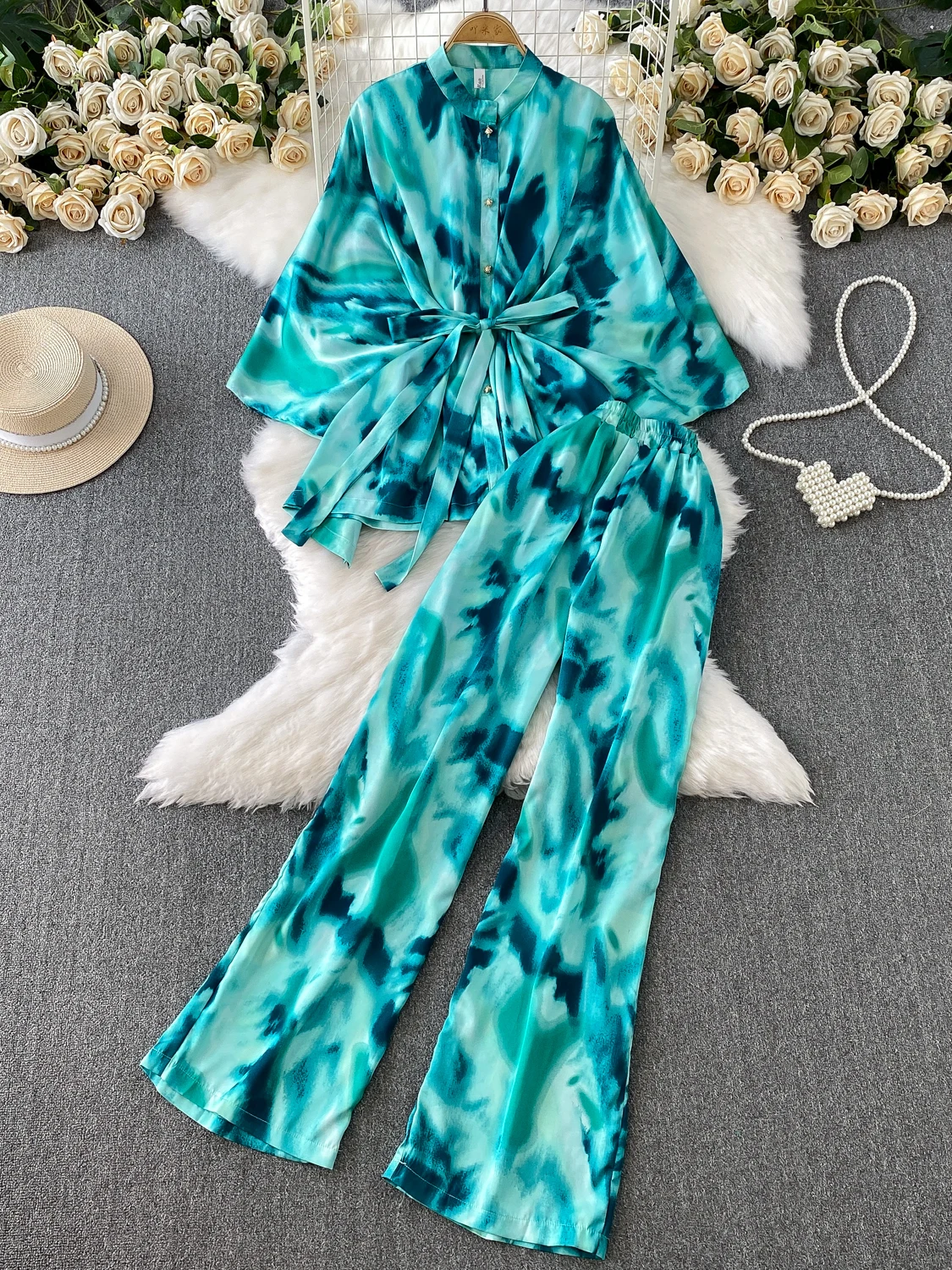 レトロなタイダイ柄ベルスリーブ日焼け止めIRTウエストシェイプハイウエストスリムワイドレッグパンツツーピースセット女性用...