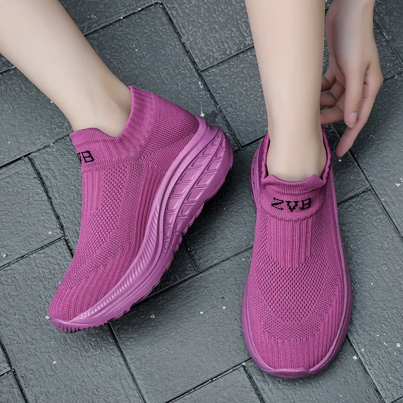 2024 Women\'s Casual Sports Socks Sneakers Fashionable Thick Sole Air Cushion, Elevated Sloping Heel Rocking Shoes Running shoes