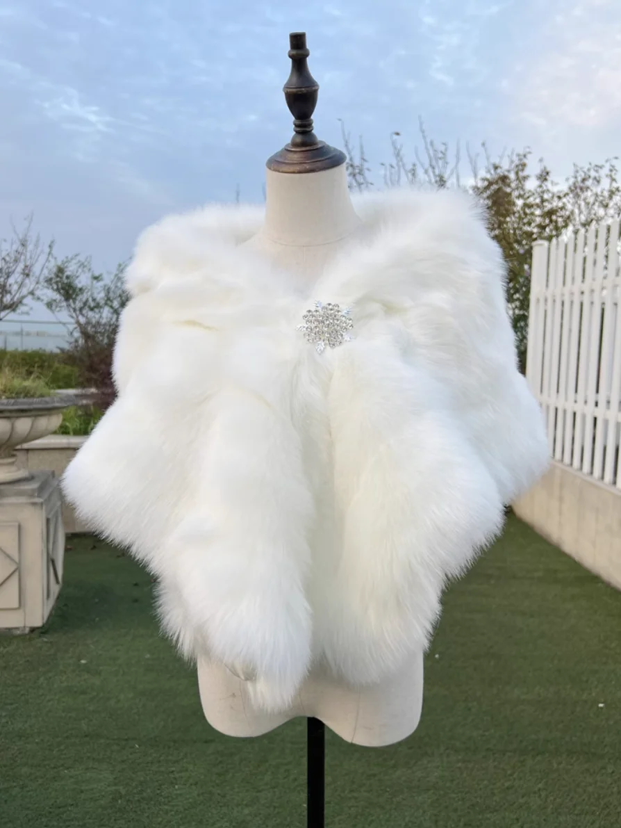 GOHYPDUG Faux Fur Wedding Shawl Soft Thick Bridal Wrap  Bride Cape Women Accessory Formal Party