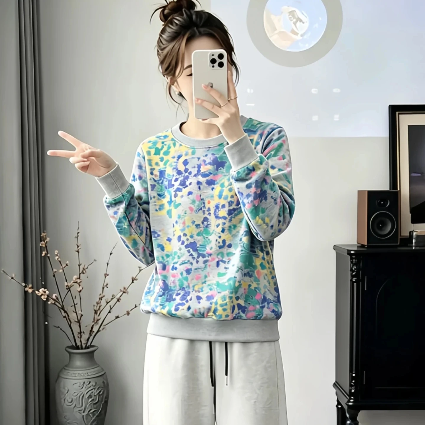  Gradient round Neck Sweatshirt Women's Spring Autumn Loose Long Sleeve Overhead Top 2026 Spring Autumn Versatile Mom...