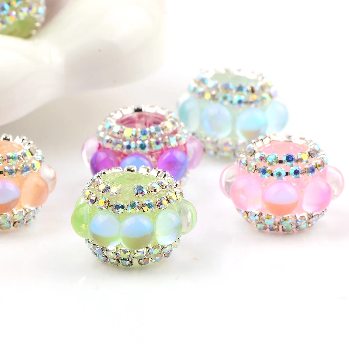 4pcs Random Color Creative Cat Eyes Round Acrylic Beads for Jewelry Making Diy Jewelry Bracelet Ornaments Key Chain Beaded Pen