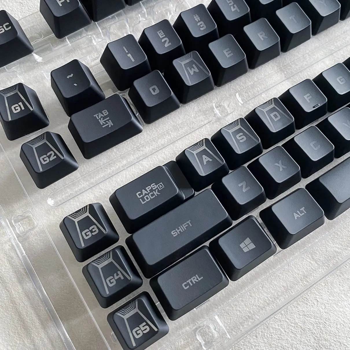 A Full Set G910 Black Keycaps Replacement for Romer-G Switch Logit G910 Mechanical Keyboard WASD/Arrow Keys/CTRL/Space Bar