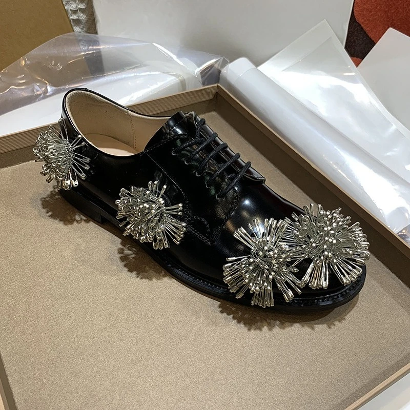

Fashion Designer Womens Shoes Exquisite Metal Decoration Derby Shoes for Woman Luxury Genuine Leather Casual Shoes Zapatos Mujer