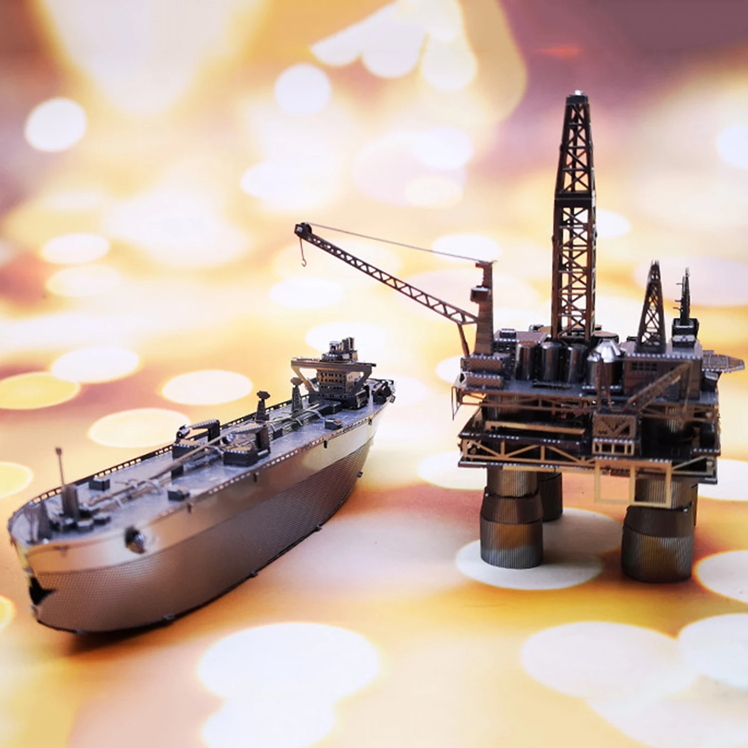 

12.2cm 3D Miniature Oil Drilling Rig and Cruise Ship Assembly Model Metal Ships Static Model Ship Toy Ornament DIY