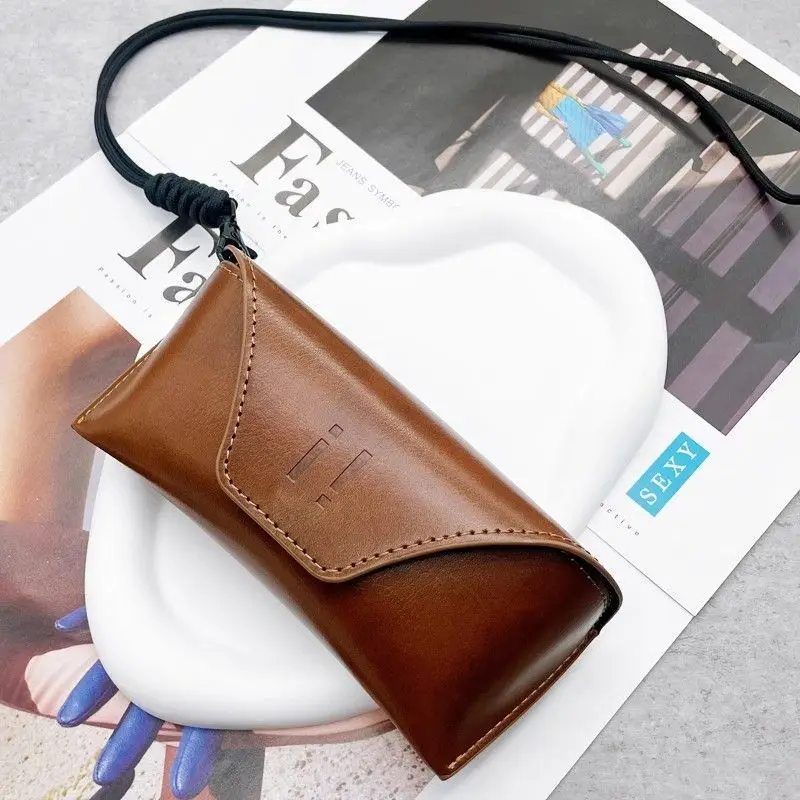 حقيبة نظارات شمسية كلاسيكية للرجال والنساء، حافظة نظارات صلبة محمولة من جلد البولي يوريثان مقاومة للضغط، صندوق تخزين معلق للرقبة