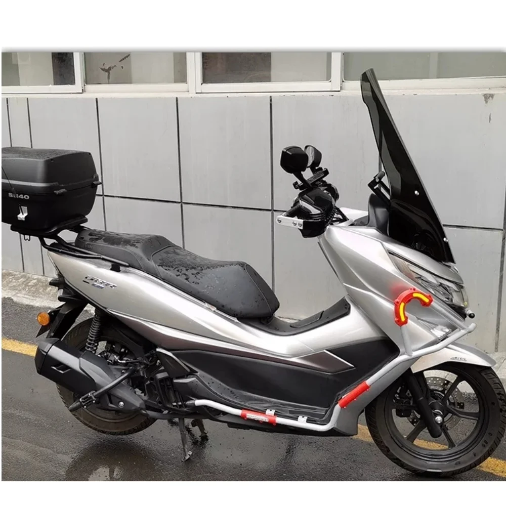 For Haojue UHR150 windshield modification parts: moved forward, imported chest protector, and increased transparency windshield.
