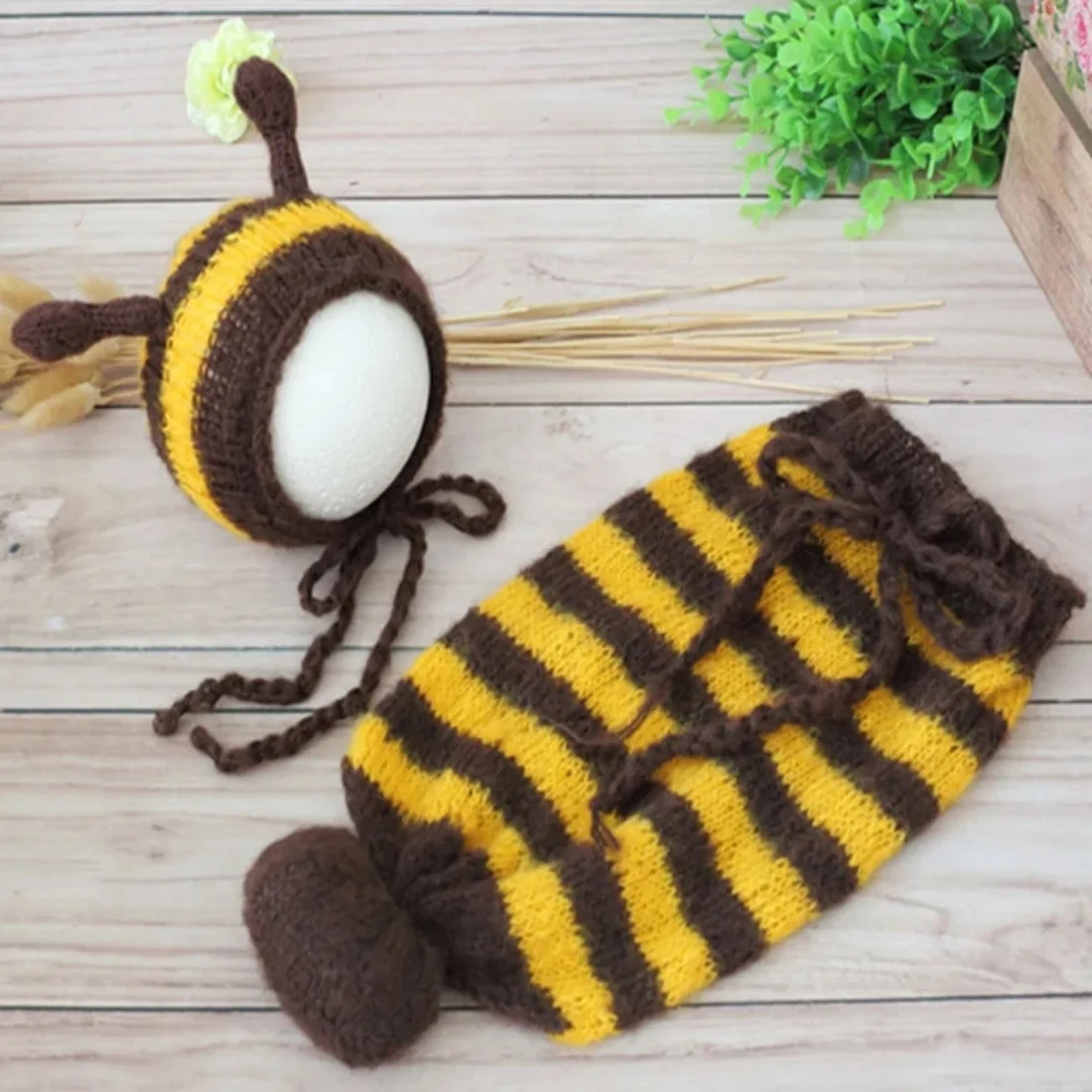 Newborn Handmade Knit Bee Romper And Bonnet Baby Overall Onesie Newborn Hooded Newborn Photography Props clothes Set