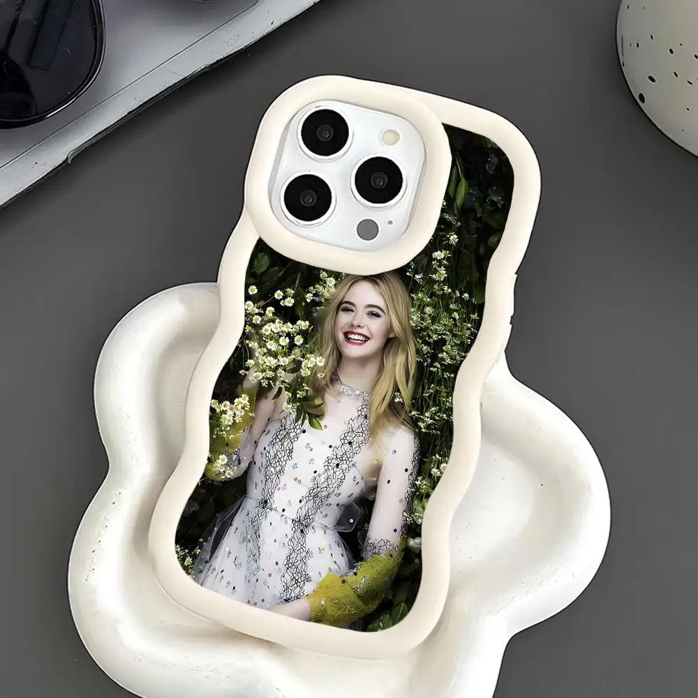 

Elle Fanning Wavy Edge TPU Mobile Phone Case for iPhone 17 16 15 14 13 12 11 Air Pro Max Plus Colorful Cover