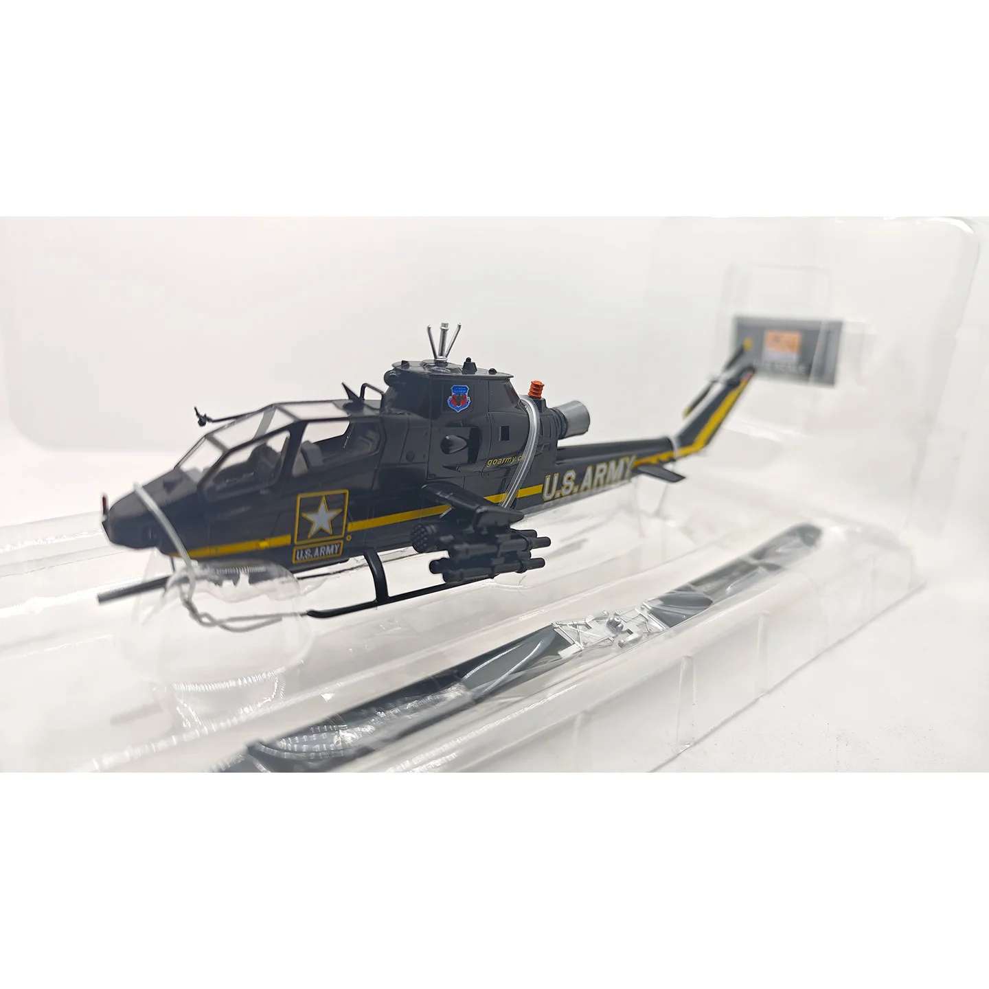 

Spot EM 36900 1:72 US AH-1FSky helicopter model static finished model (out of print)