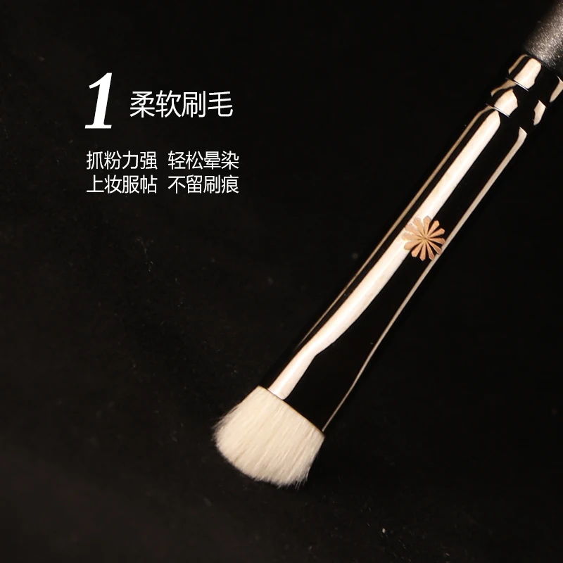 Pennello per trucco grigio Piccasso 229 Pennello per toelettatura Pennello per trucco professionale per viso in morbida lana bianca in legno massello Pennello per toelettatura dettagli