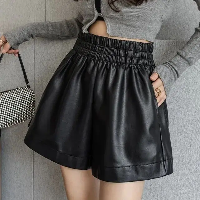 2024 Women's PU Leather Shorts for Autumn and Winter New Korean Elastic High Waisted Leather Pants for Casual Bottom Boots M84