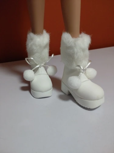 Accesorios para muñecas articuladas para niña, UGG botas de nieve, zapatos blancos, 1/4 MSD 1/3 SD10 bjd, YG004